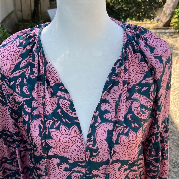 Hannah Artwear 100%Silk  Designer Teal and Pink Patterned Flowy Top - Picture 11 of 11
